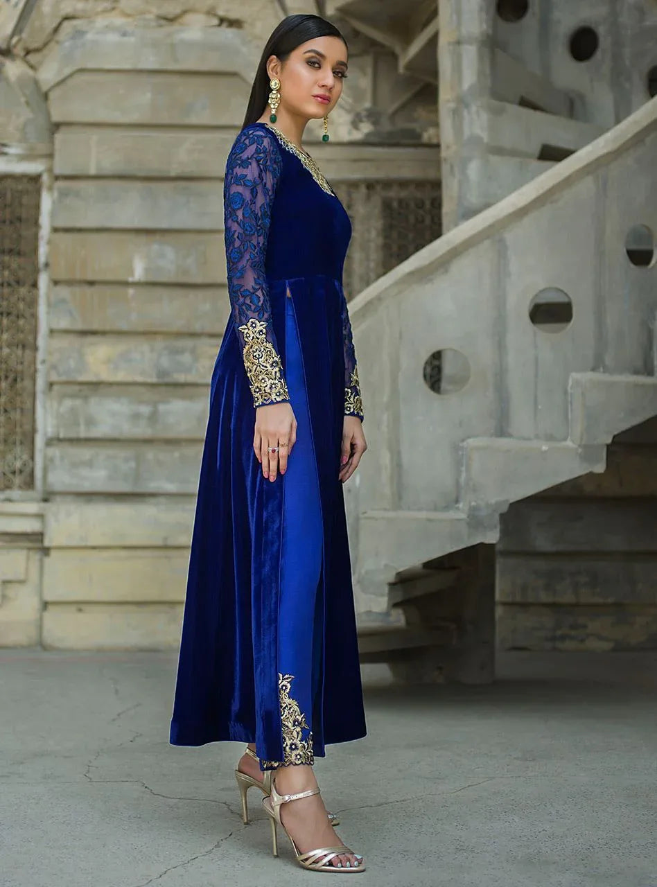 Zainab Chottani | Semi Formals | VIVA LA COBALT - Aqsa Fabrics