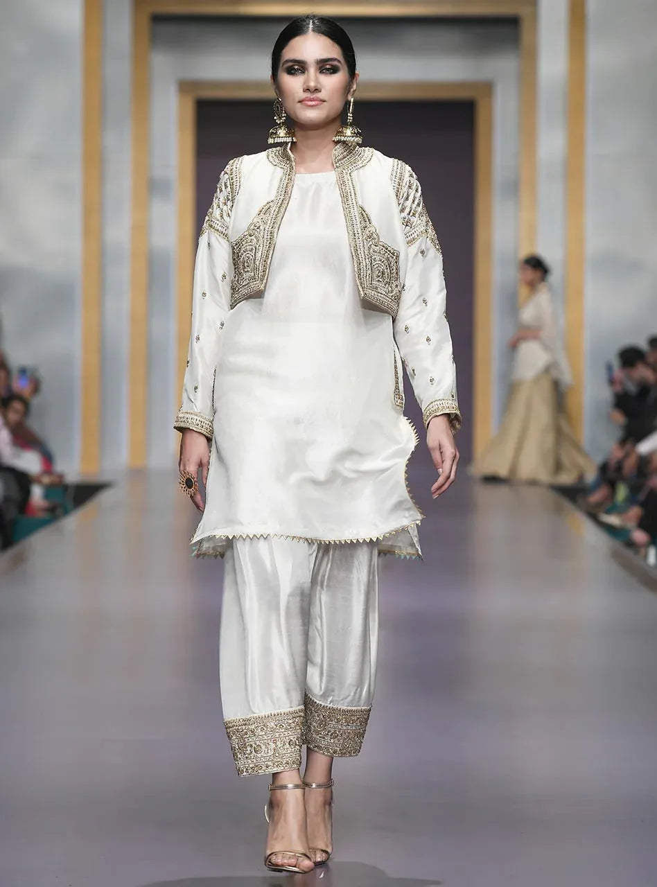 Zainab Chottani | Semi Formals | MEHRAB - Aqsa Fabrics