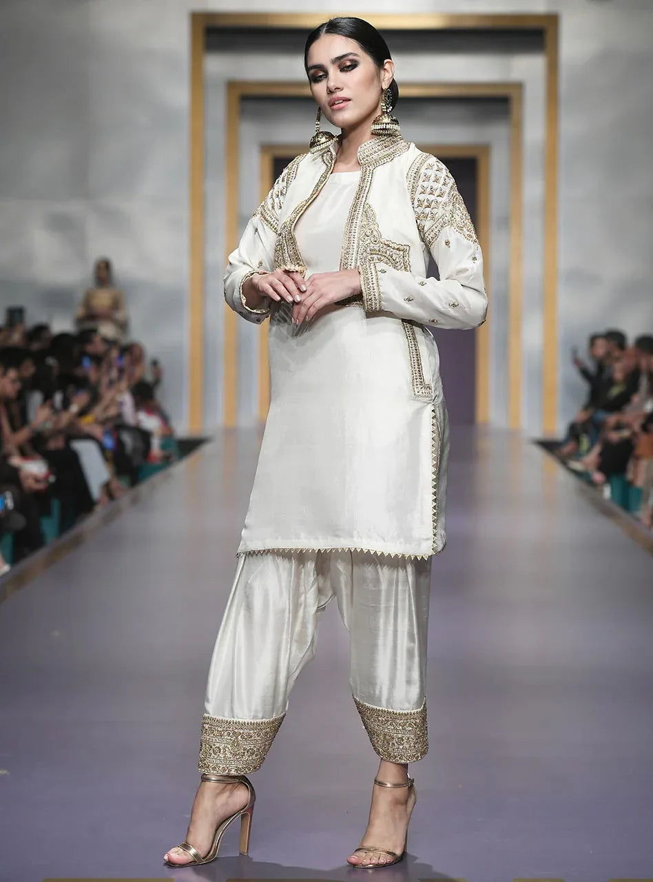 Zainab Chottani | Semi Formals | MEHRAB - Aqsa Fabrics