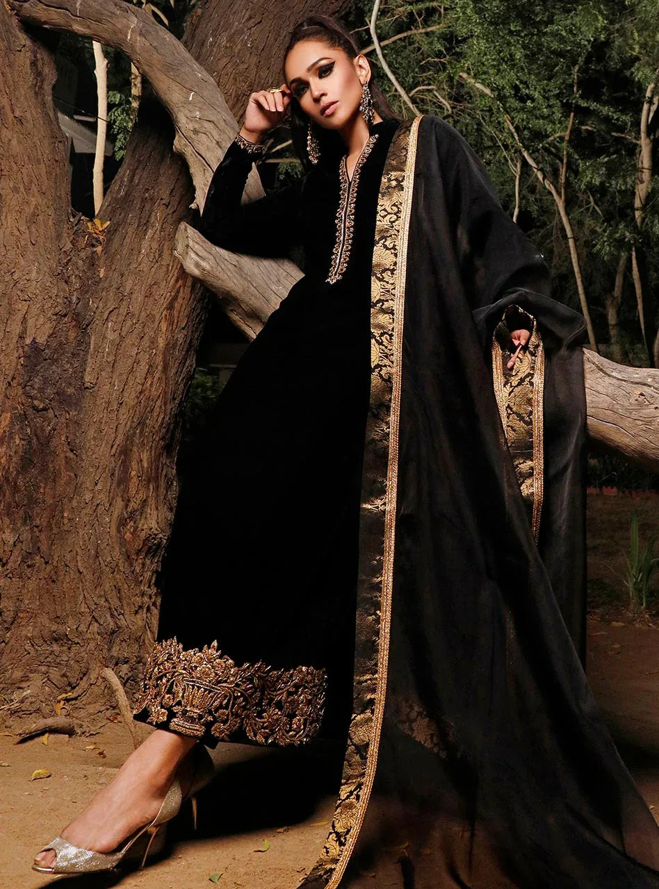 Zainab Chottani | Semi Formals | MYSTERIOUS SHADOW - Aqsa Fabrics