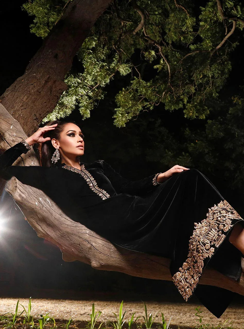 Zainab Chottani | Semi Formals | MYSTERIOUS SHADOW - Aqsa Fabrics