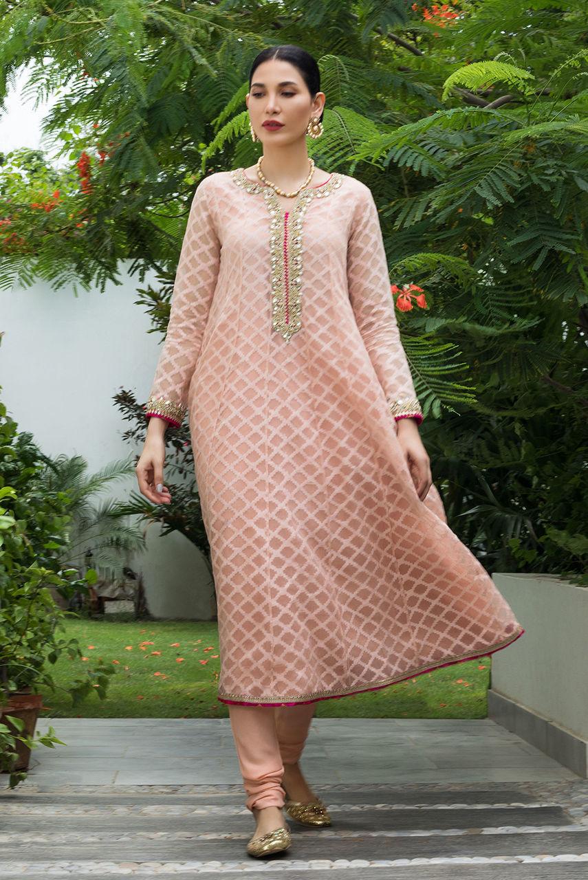 Deepak Perwani | Nazia Eid Edit 26 | Souris (KTD3256)