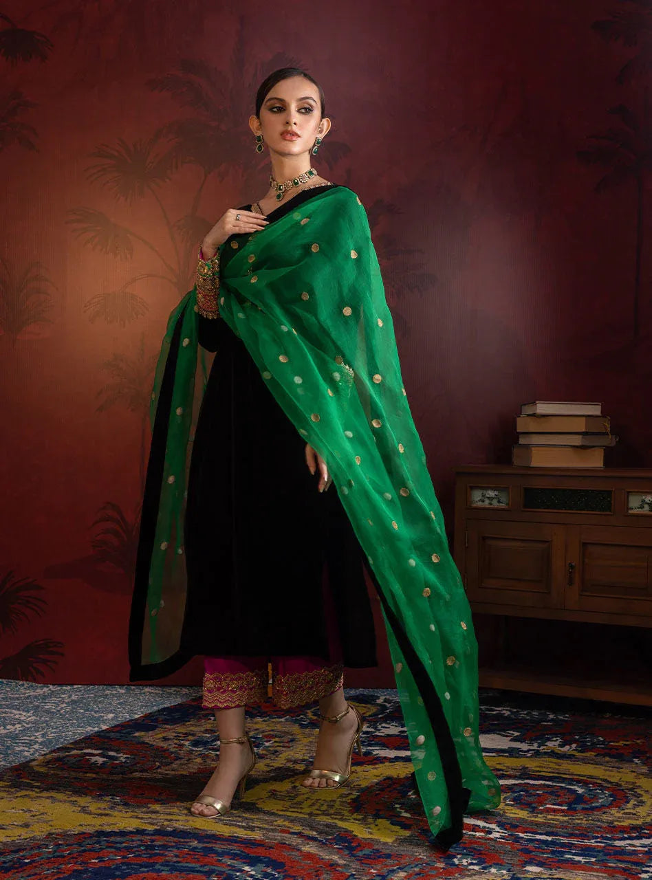 Zainab Chottani | Semi Formals | YAREEN - Aqsa Fabrics