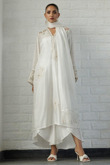 Deepak Perwani | Summer Festive 25 | White Lily