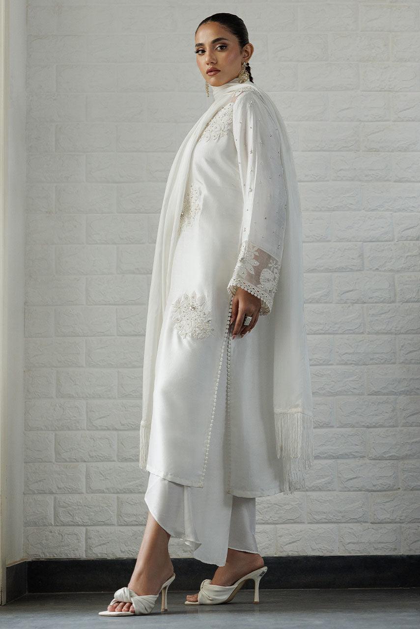 Deepak Perwani | Summer Festive 25 | White Lily