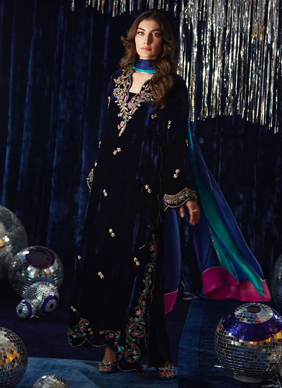 Farah Talib Aziz | Velvet Fete 4 | Valeh Navy Shirt And Dupatta - Aqsa Fabrics