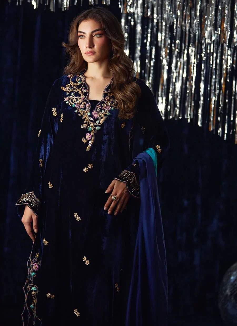 Farah Talib Aziz | Velvet Fete 4 | Valeh Navy Shirt And Dupatta - Aqsa Fabrics