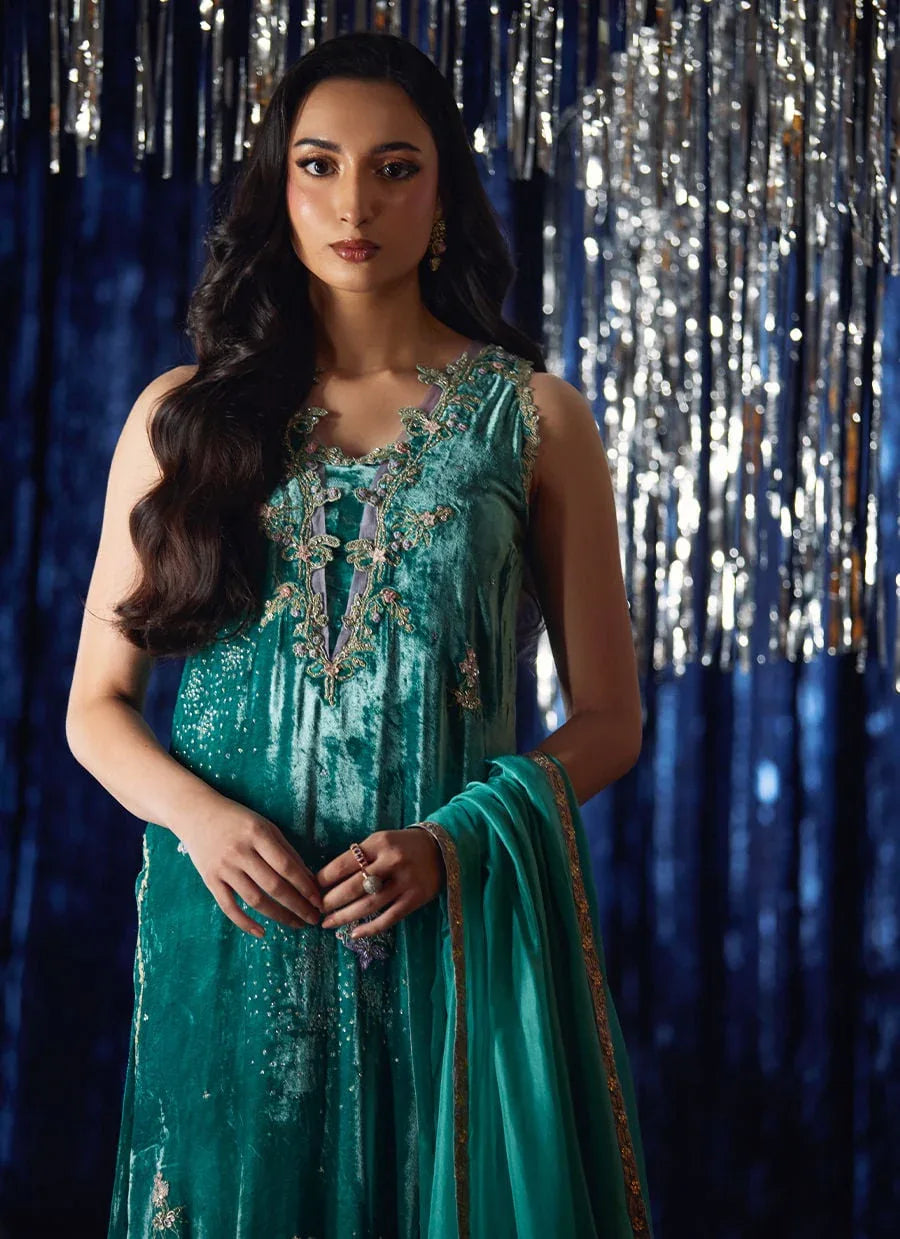 Farah Talib Aziz | Velvet Fete 4 | Ansy Aqua Shirt And Dupatta - Aqsa Fabrics