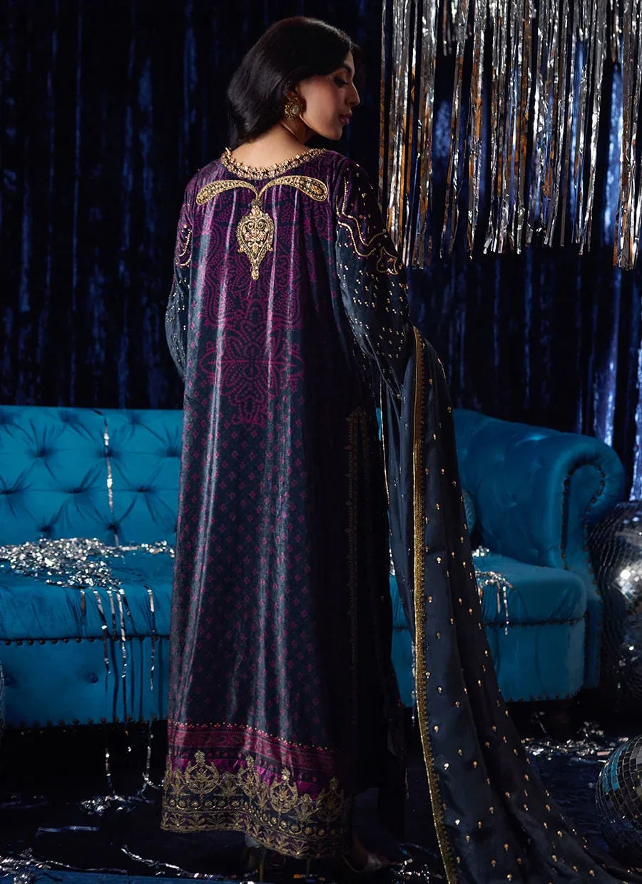 Farah Talib Aziz | Velvet Fete 4 | Reeya Velvet Shirt And Dupatta - Aqsa Fabrics