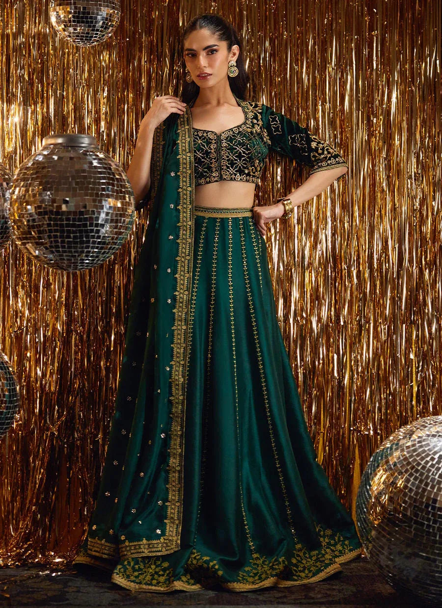 Farah Talib Aziz | Velvet Fete 4 | Sera Emerald Lehnga Choli - Aqsa Fabrics