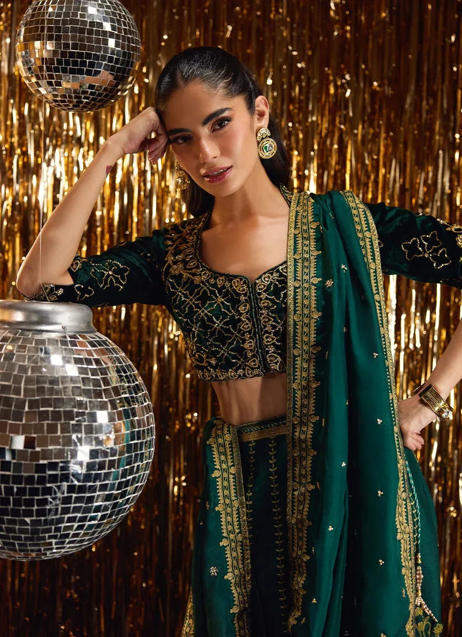Farah Talib Aziz | Velvet Fete 4 | Sera Emerald Lehnga Choli - Aqsa Fabrics