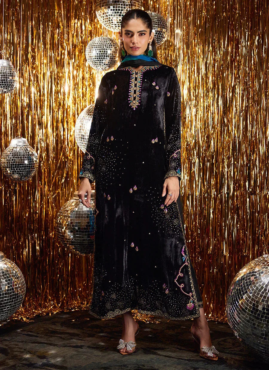 Farah Talib Aziz | Velvet Fete 4 | Masika Black Shirt And Dupatta - Aqsa Fabrics