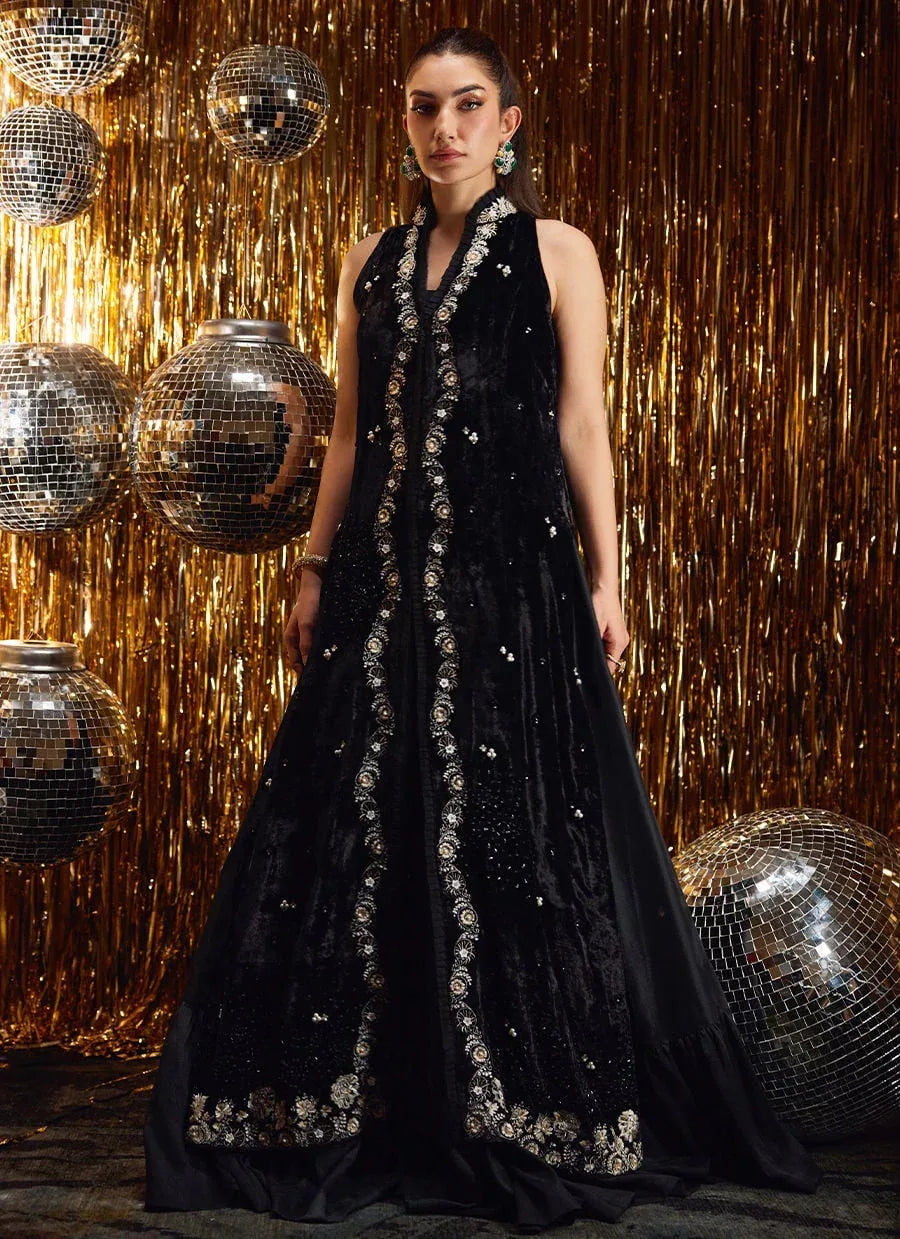 Farah Talib Aziz | Velvet Fete 4 | Aveline Black Velvet Jacket - Aqsa Fabrics