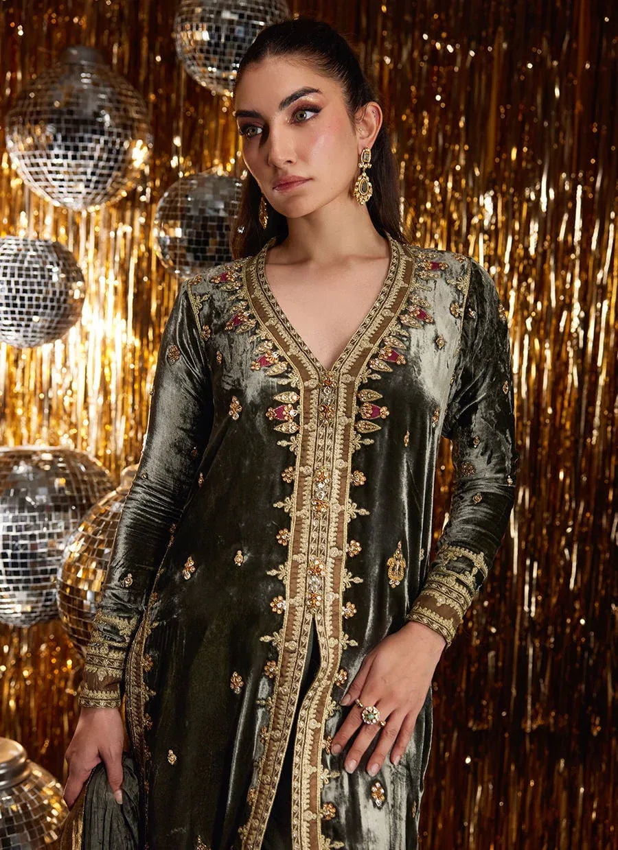 Farah Talib Aziz | Velvet Fete 4 | Sarina Slate Shirt And Dupatta - Aqsa Fabrics