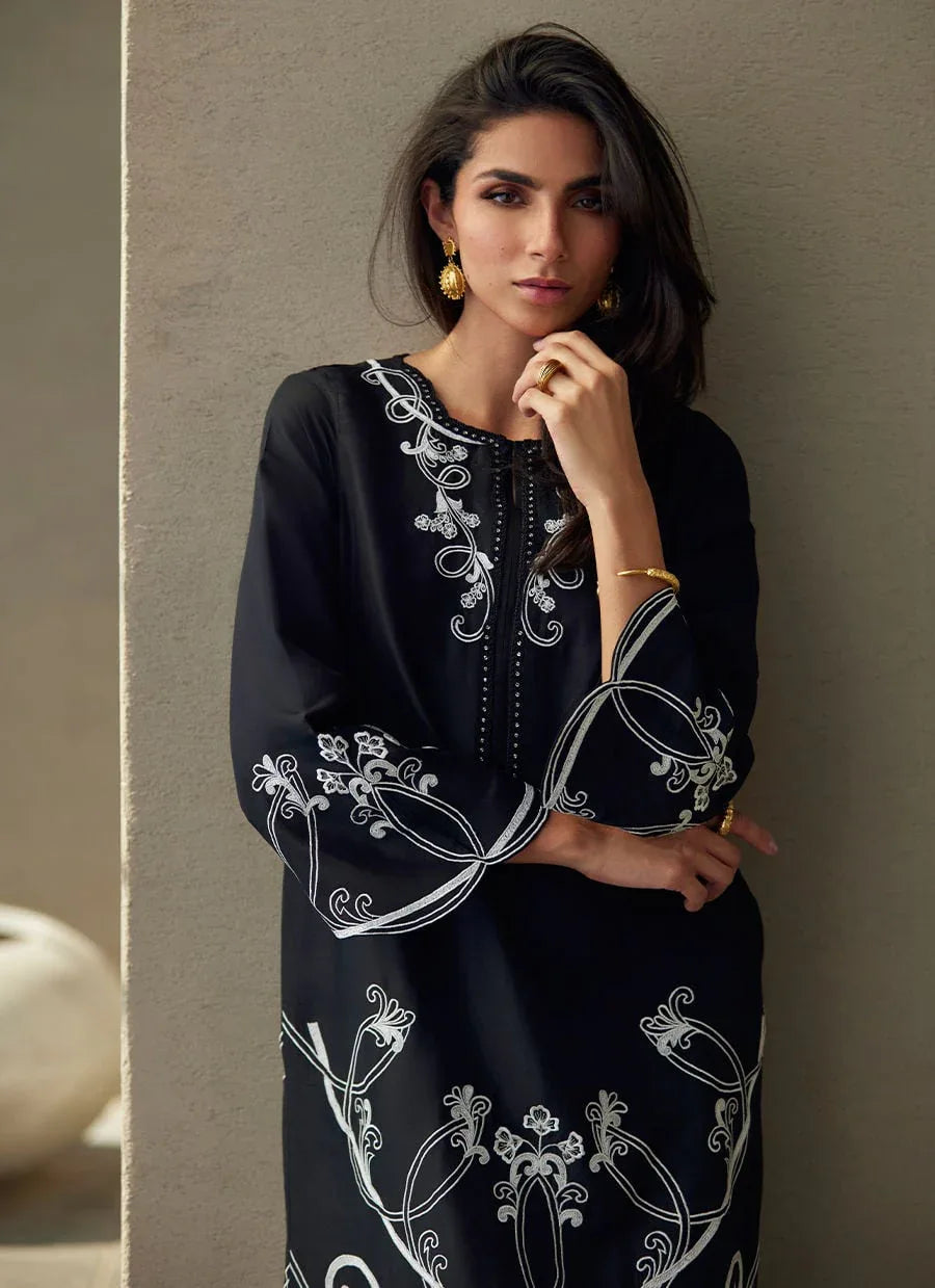 Farah Talib Aziz | Laani The Kaftan Edit | Serai Black Silk - Aqsa Fabrics