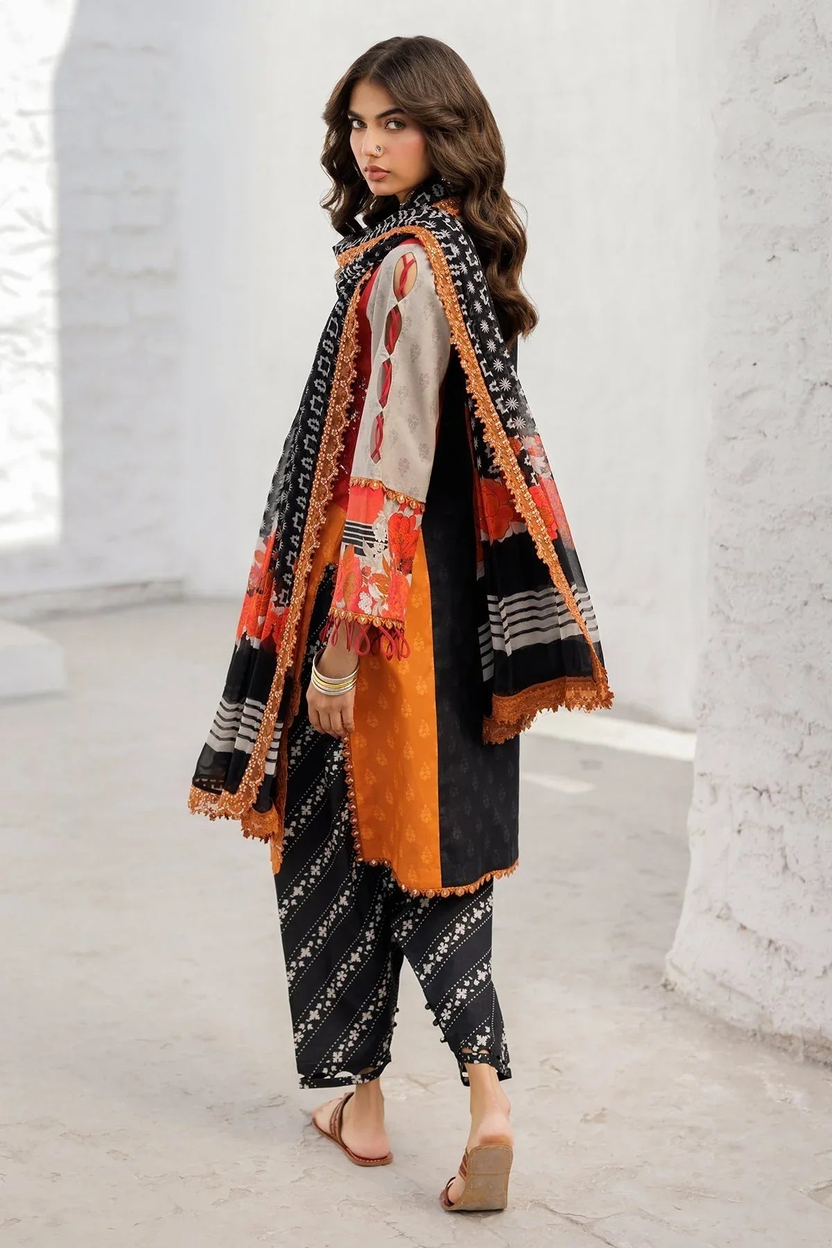 Charizma | Rangoli Lawn | CRO5-01 - Aqsa Fabrics