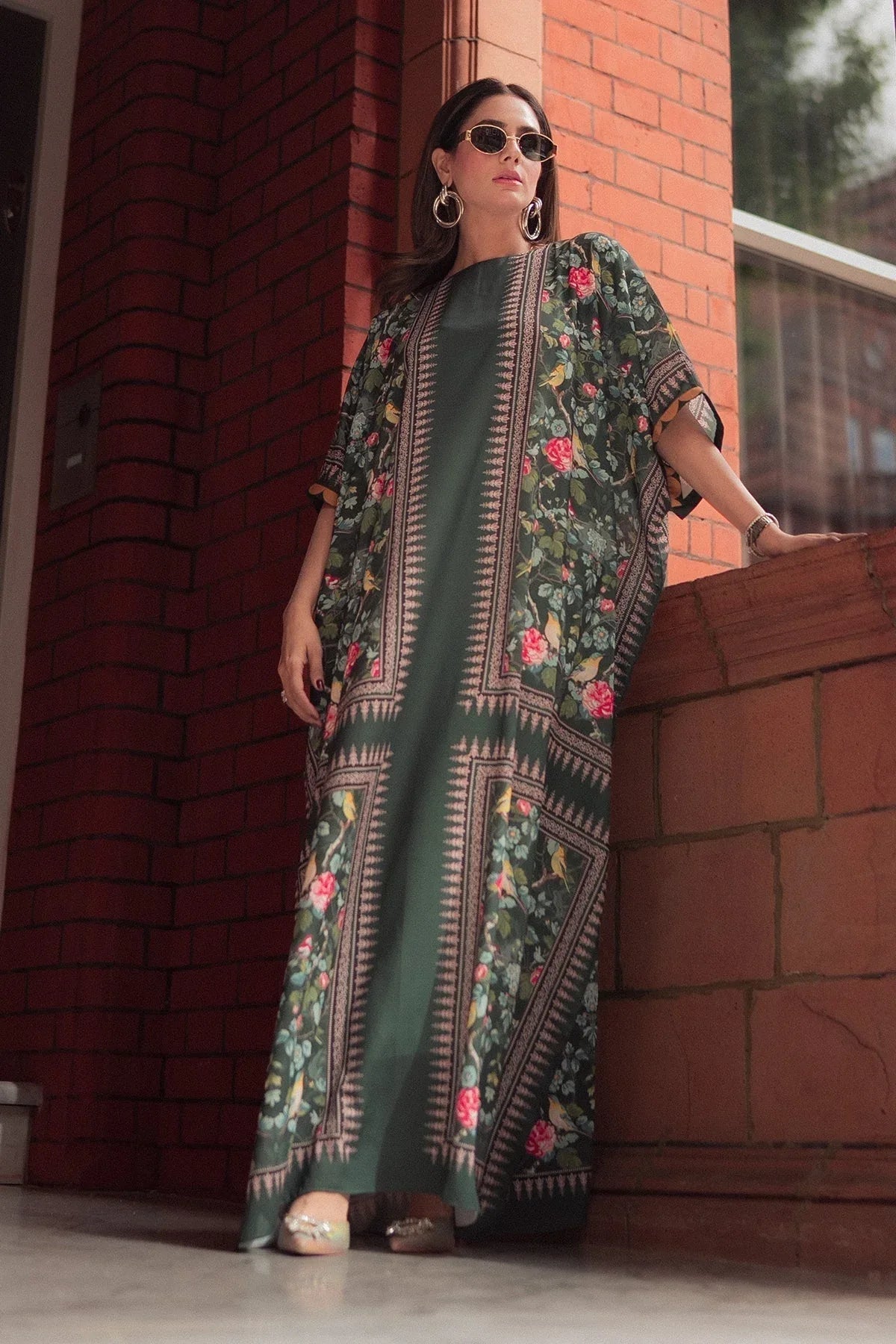 Erum Khan I Kaftan Edit I Flora Flow - Aqsa Fabrics
