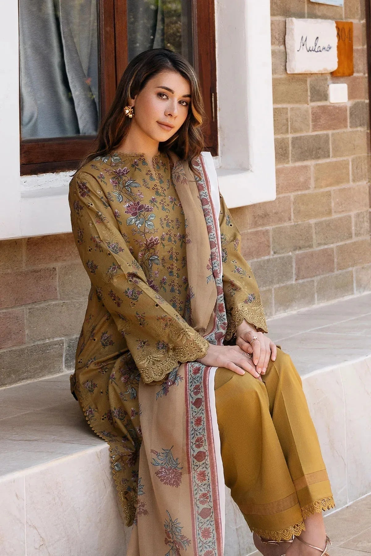 Afrozeh | Damask The Holiday Edit '25 - Lawn | Lorien B - Aqsa Fabrics