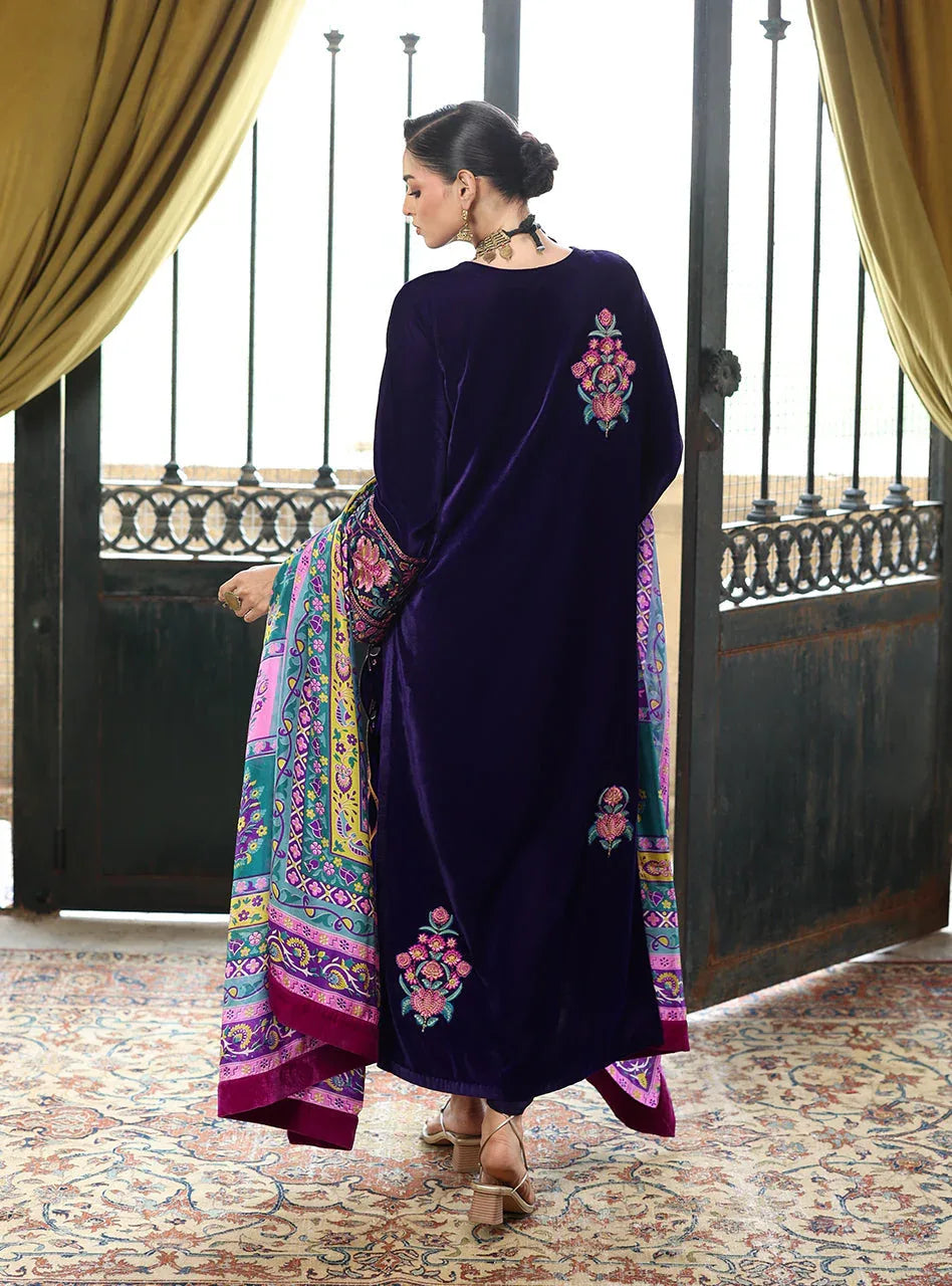 Zainab Chottani | Velura Velvet Edit 25 | Ameth Long Shirt - Aqsa Fabrics