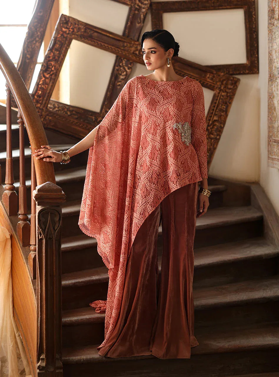 Zainab Chottani | Velura Velvet Edit 25 | Blush Cape - Aqsa Fabrics