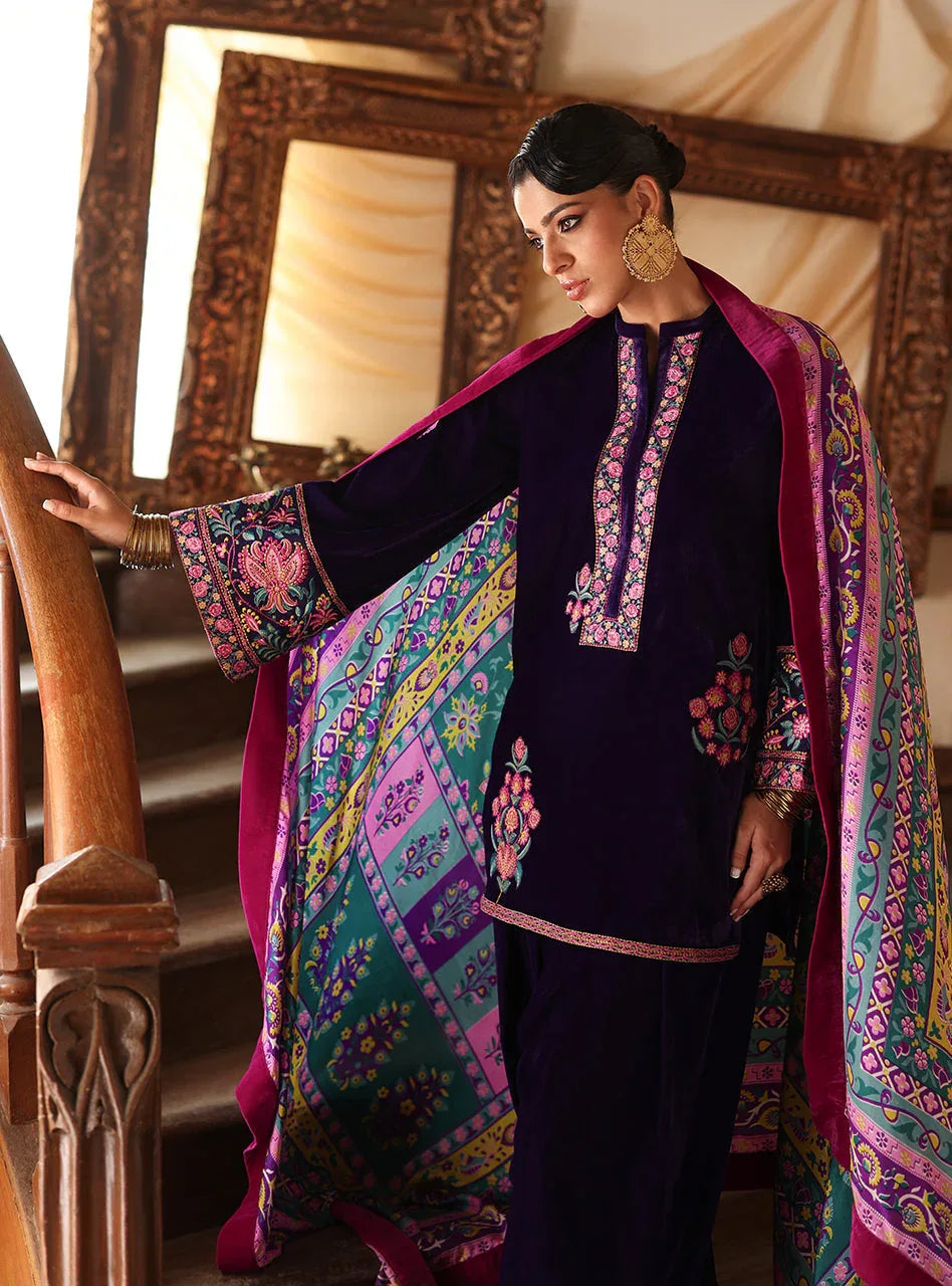 Zainab Chottani | Velura Velvet Edit 25 | Saphir Farshi - Aqsa Fabrics