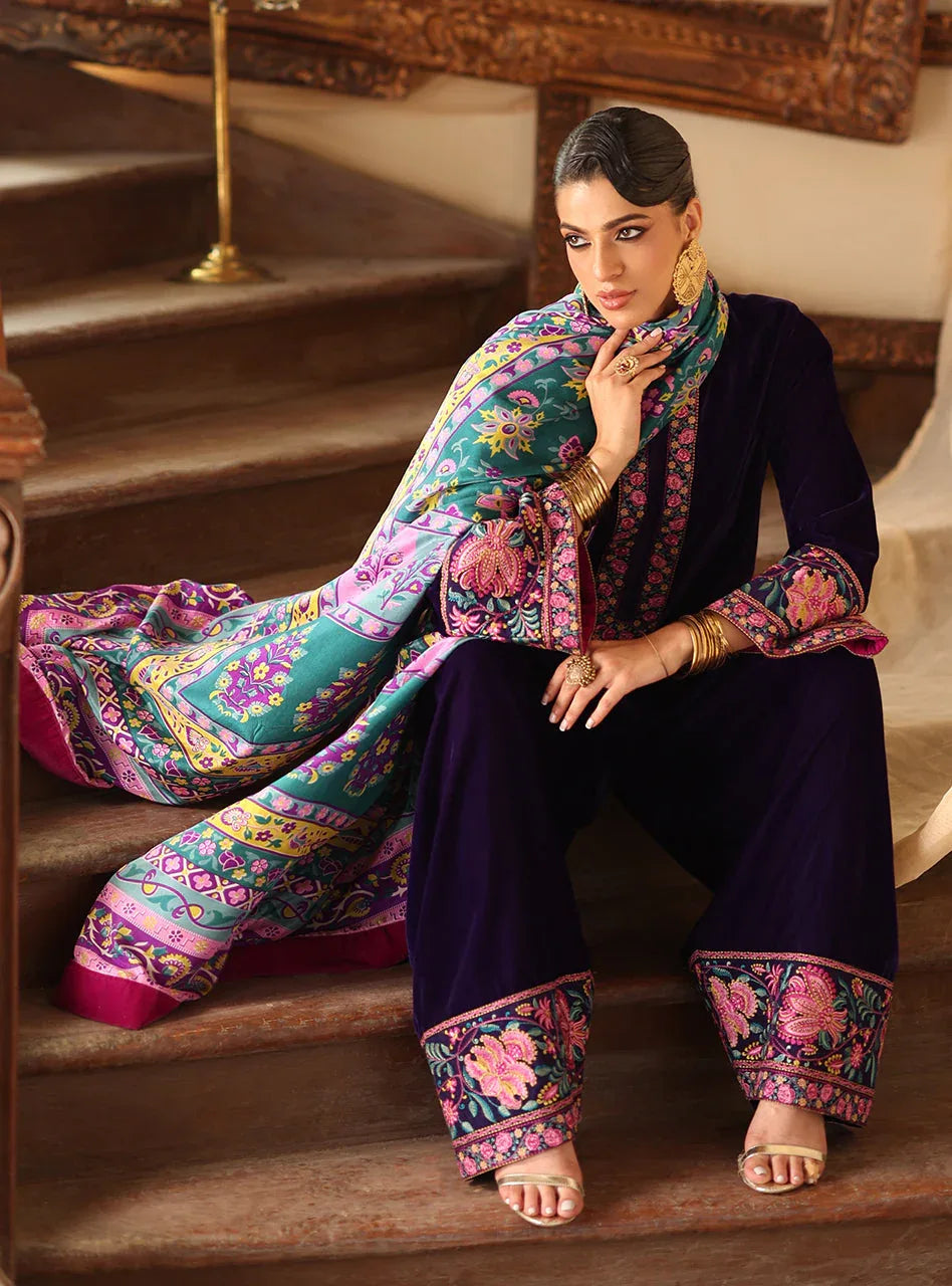 Zainab Chottani | Velura Velvet Edit 25 | Saphir Farshi - Aqsa Fabrics