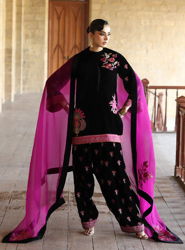 Zainab Chottani | Velura Velvet Edit 25 | Arah Farshi - Aqsa Fabrics