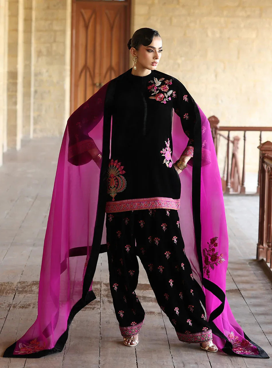 Zainab Chottani | Velura Velvet Edit 25 | Arah Farshi - Aqsa Fabrics