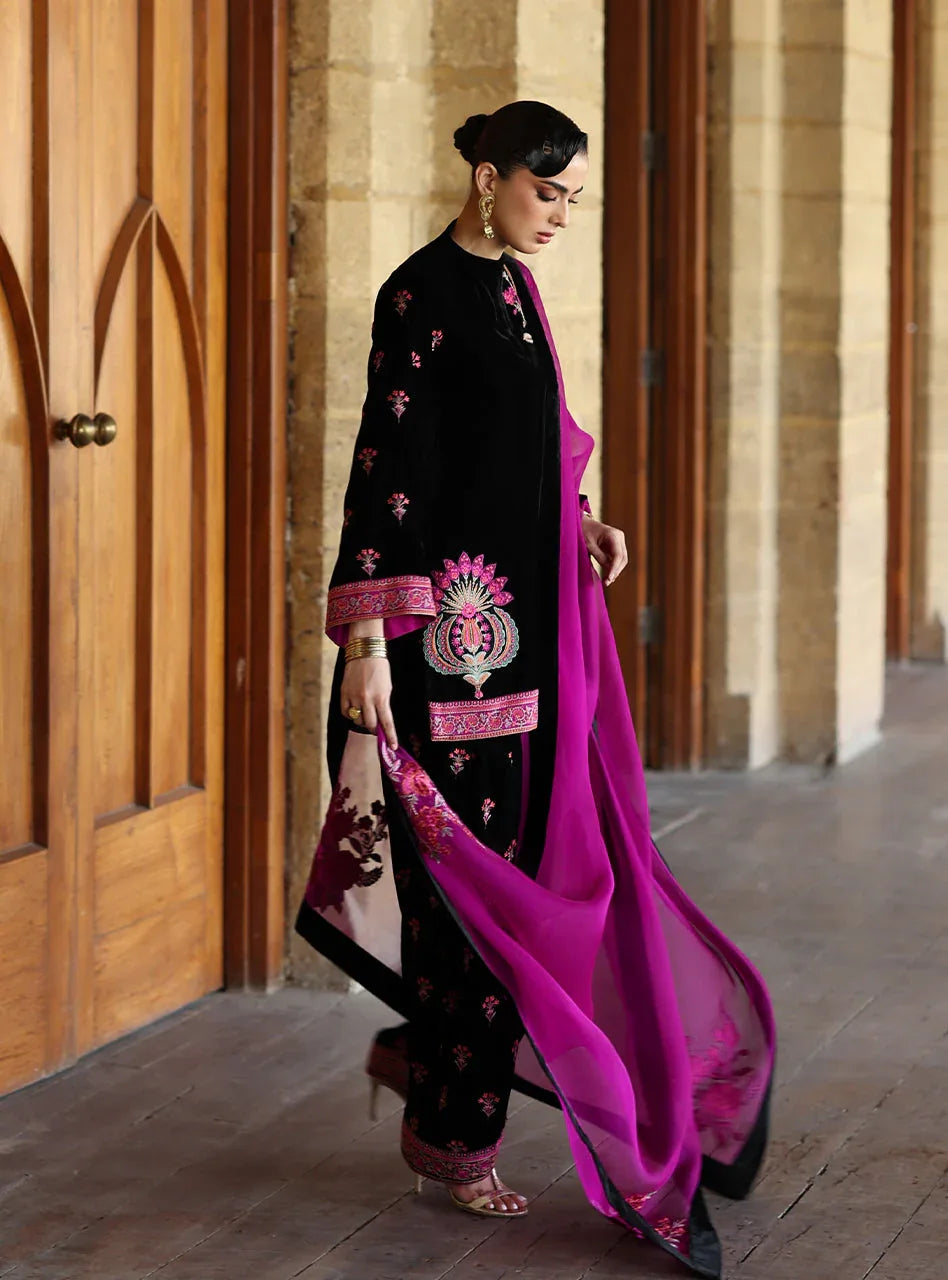 Zainab Chottani | Velura Velvet Edit 25 | Arah Farshi - Aqsa Fabrics
