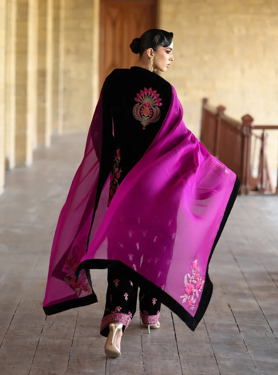 Zainab Chottani | Velura Velvet Edit 25 | Arah Farshi - Aqsa Fabrics