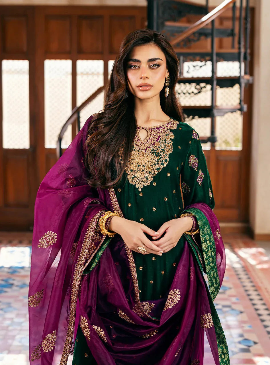Zainab Chottani | Velvet 25 | Esha - Aqsa Fabrics