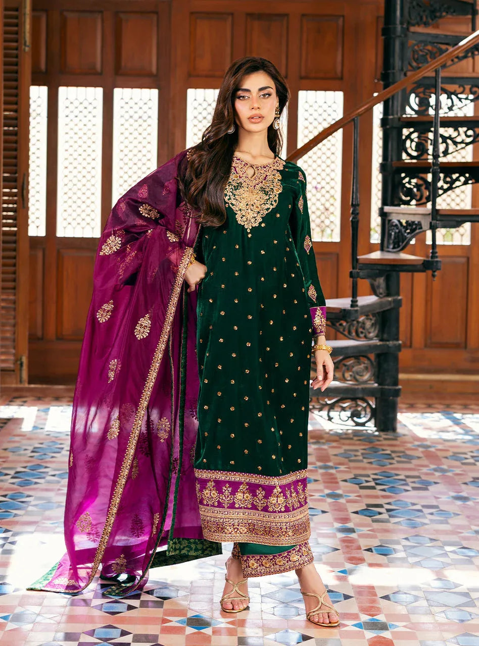 Zainab Chottani | Velvet 25 | Esha - Aqsa Fabrics