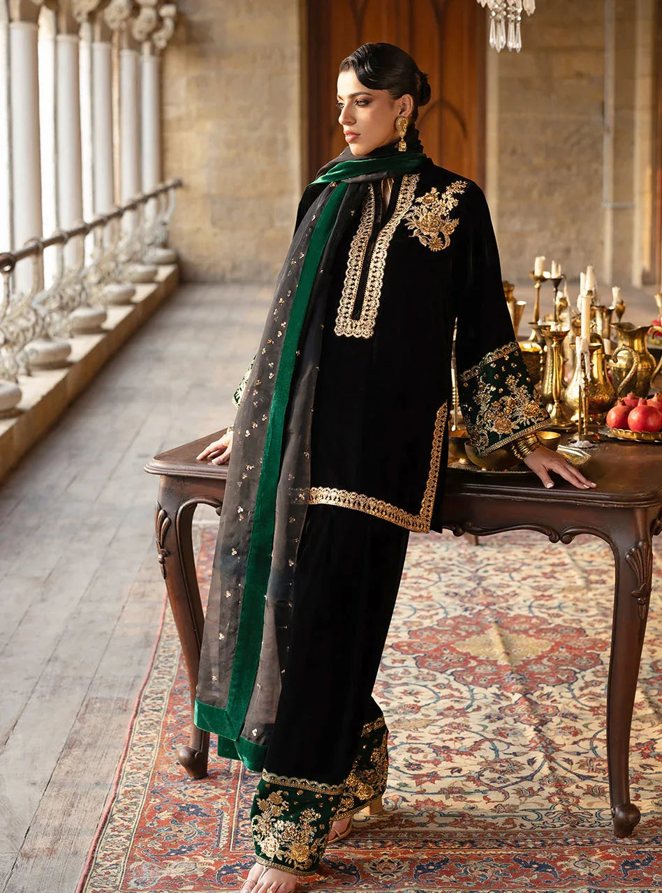 Zainab Chottani | Velura Velvet Edit 25 | Emel Farshi - Aqsa Fabrics