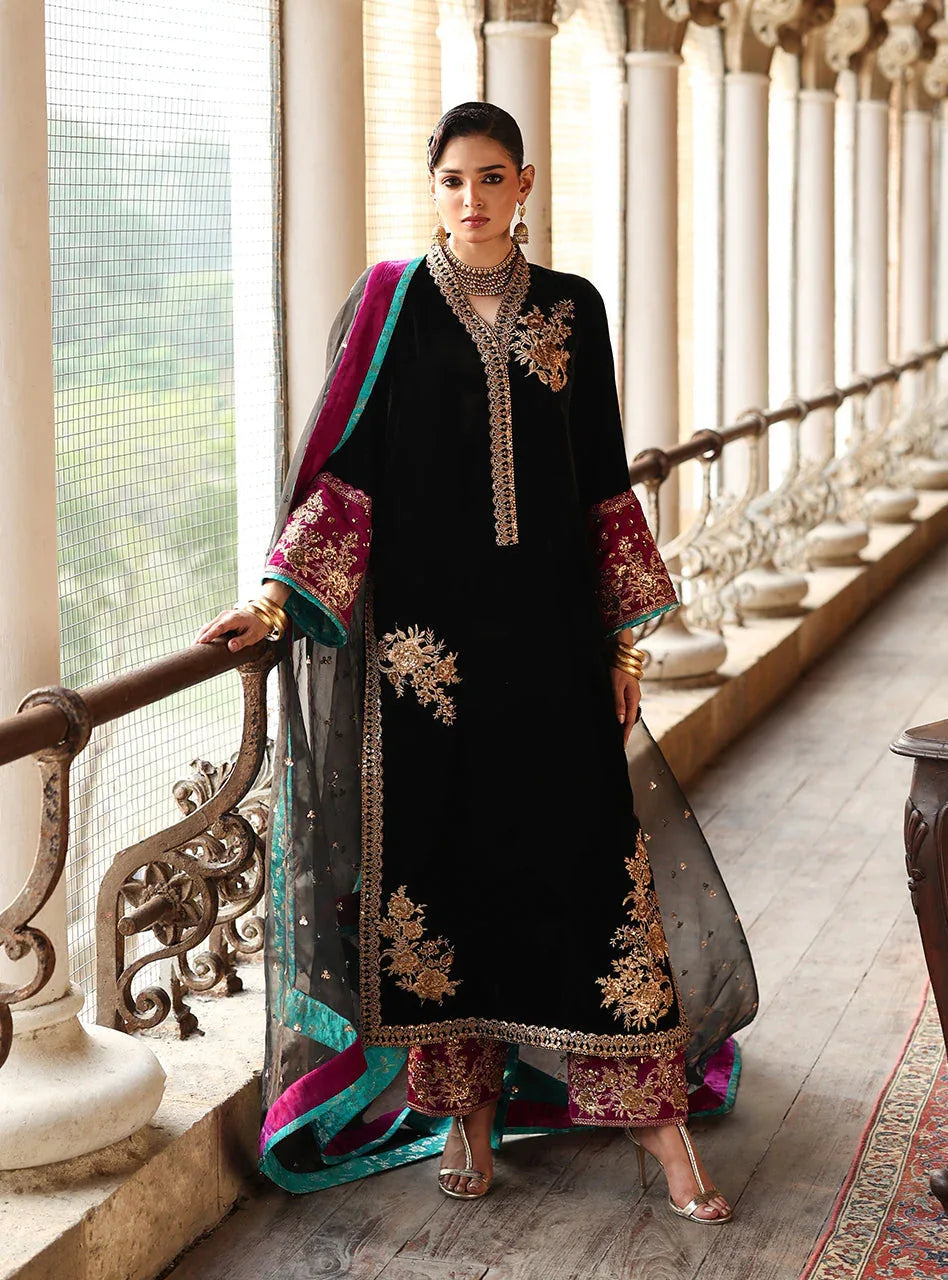 Zainab Chottani | Velura Velvet Edit 25 | Siya Long Shirt - Aqsa Fabrics