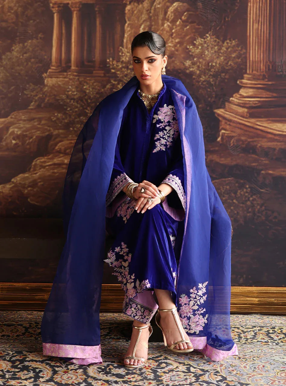 Zainab Chottani | Velura Velvet Edit 25 | Zelin Long Shirt - Aqsa Fabrics