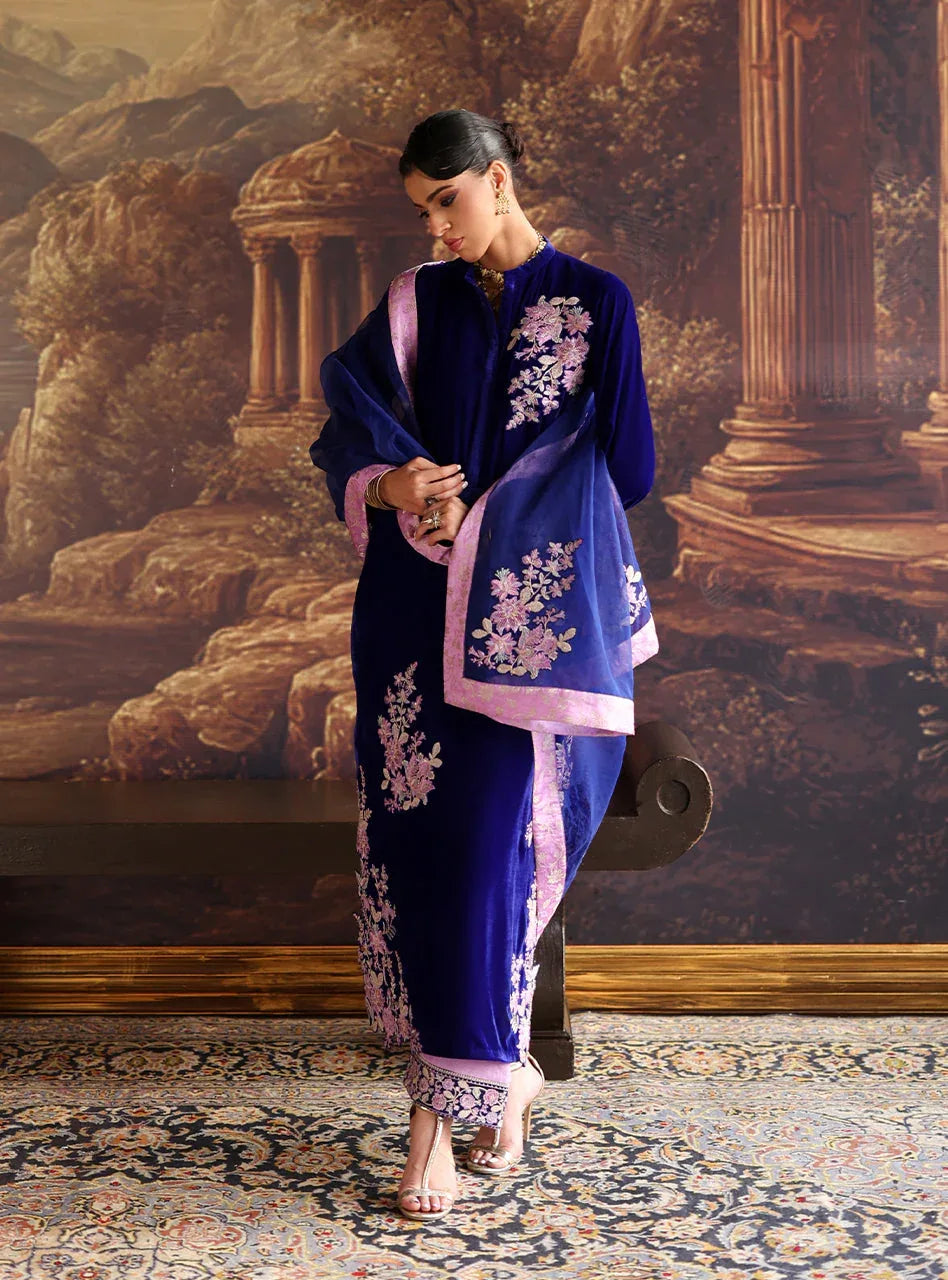 Zainab Chottani | Velura Velvet Edit 25 | Zelin Long Shirt - Aqsa Fabrics