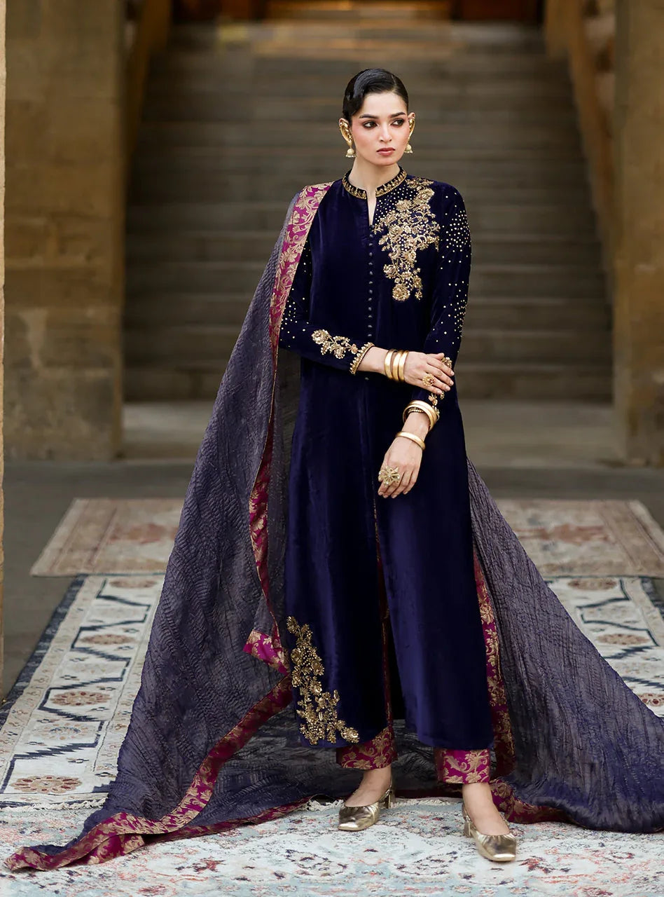 Zainab Chottani | Velura Velvet Edit 25 | Celine Gold - Aqsa Fabrics
