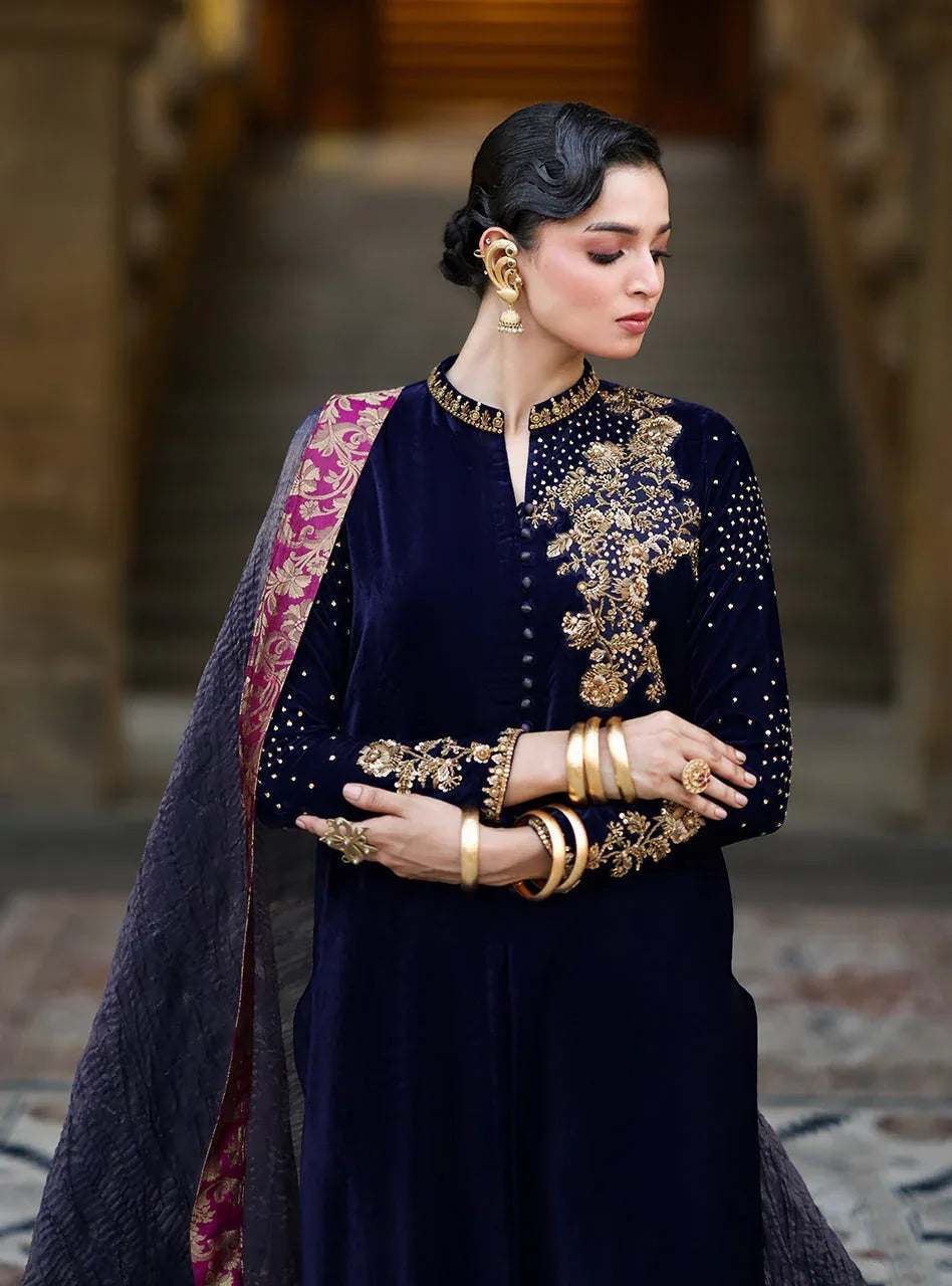 Zainab Chottani | Velura Velvet Edit 25 | Celine Gold - Aqsa Fabrics
