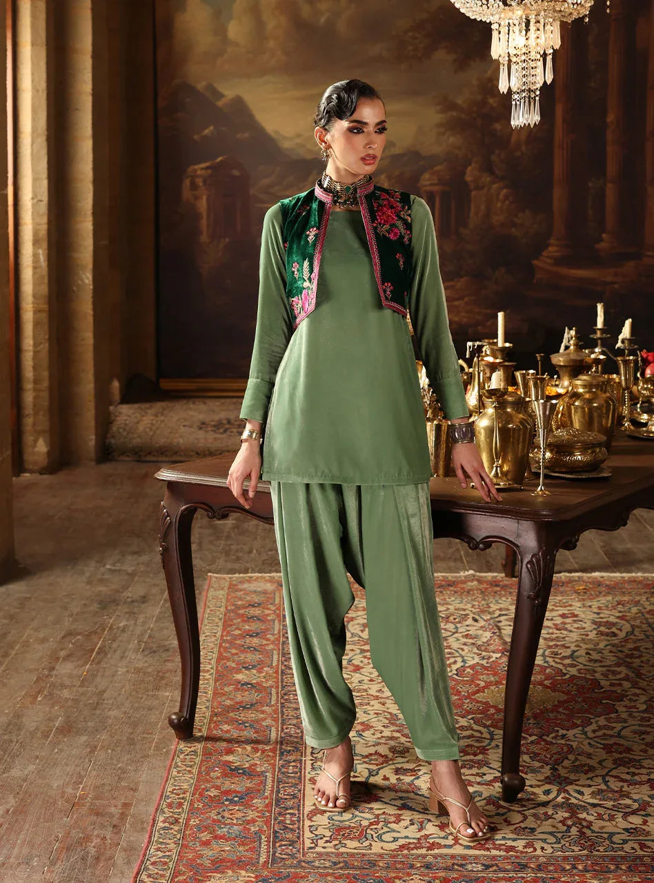 Zainab Chottani | Velura Velvet Edit 25 | Jade Bolero - Aqsa Fabrics