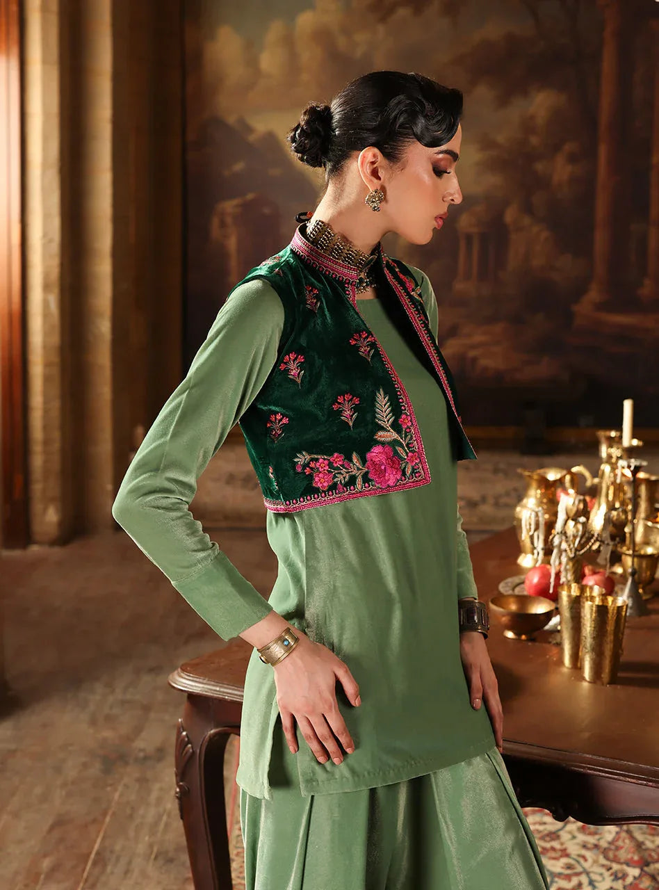 Zainab Chottani | Velura Velvet Edit 25 | Jade Bolero - Aqsa Fabrics