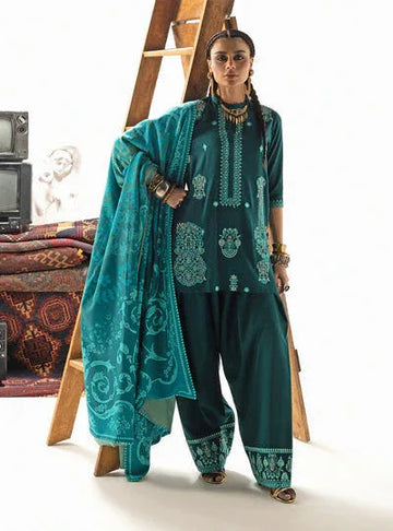 Zainab Chottani | Winter Shawl 25 | Kyana - D6 - Aqsa Fabrics
