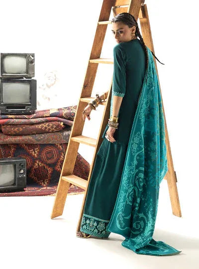 Zainab Chottani | Winter Shawl 25 | Kyana - D6 - Aqsa Fabrics
