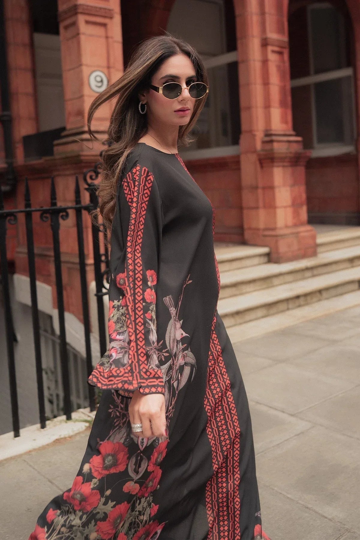 Erum Khan I Kaftan Edit I Moon Shadow - Aqsa Fabrics