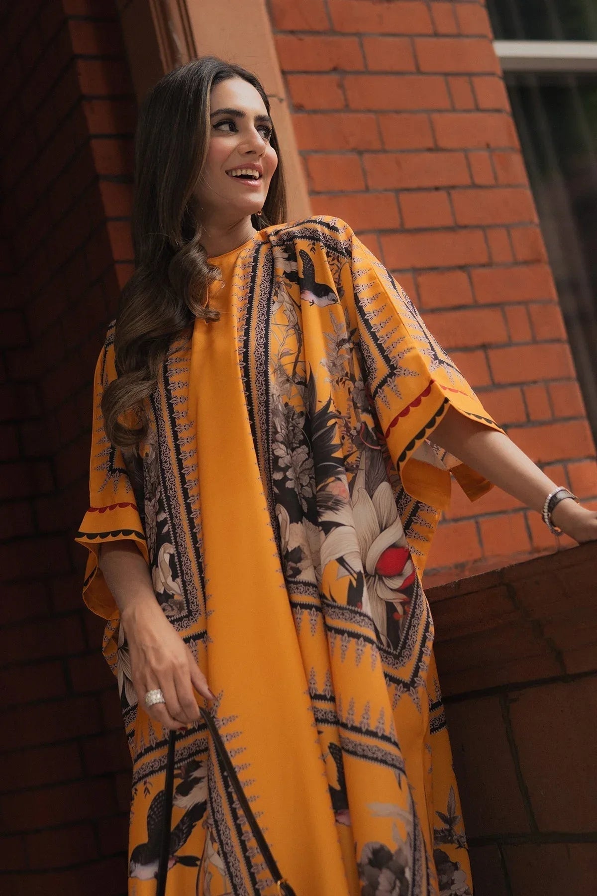 Erum Khan I Kaftan Edit I Halo Haze - Aqsa Fabrics