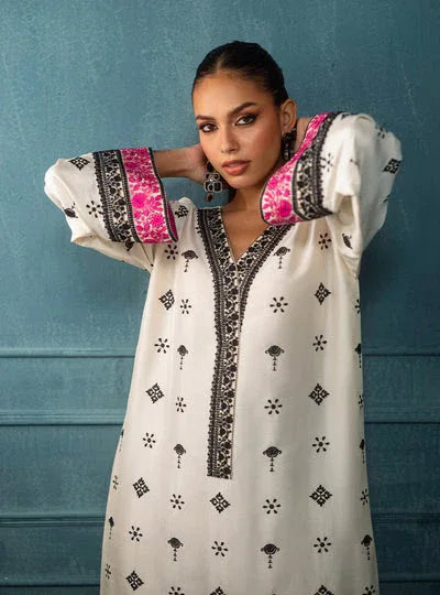 Zainab Chottani | The Kaftan Edit | Azalea - Aqsa Fabrics