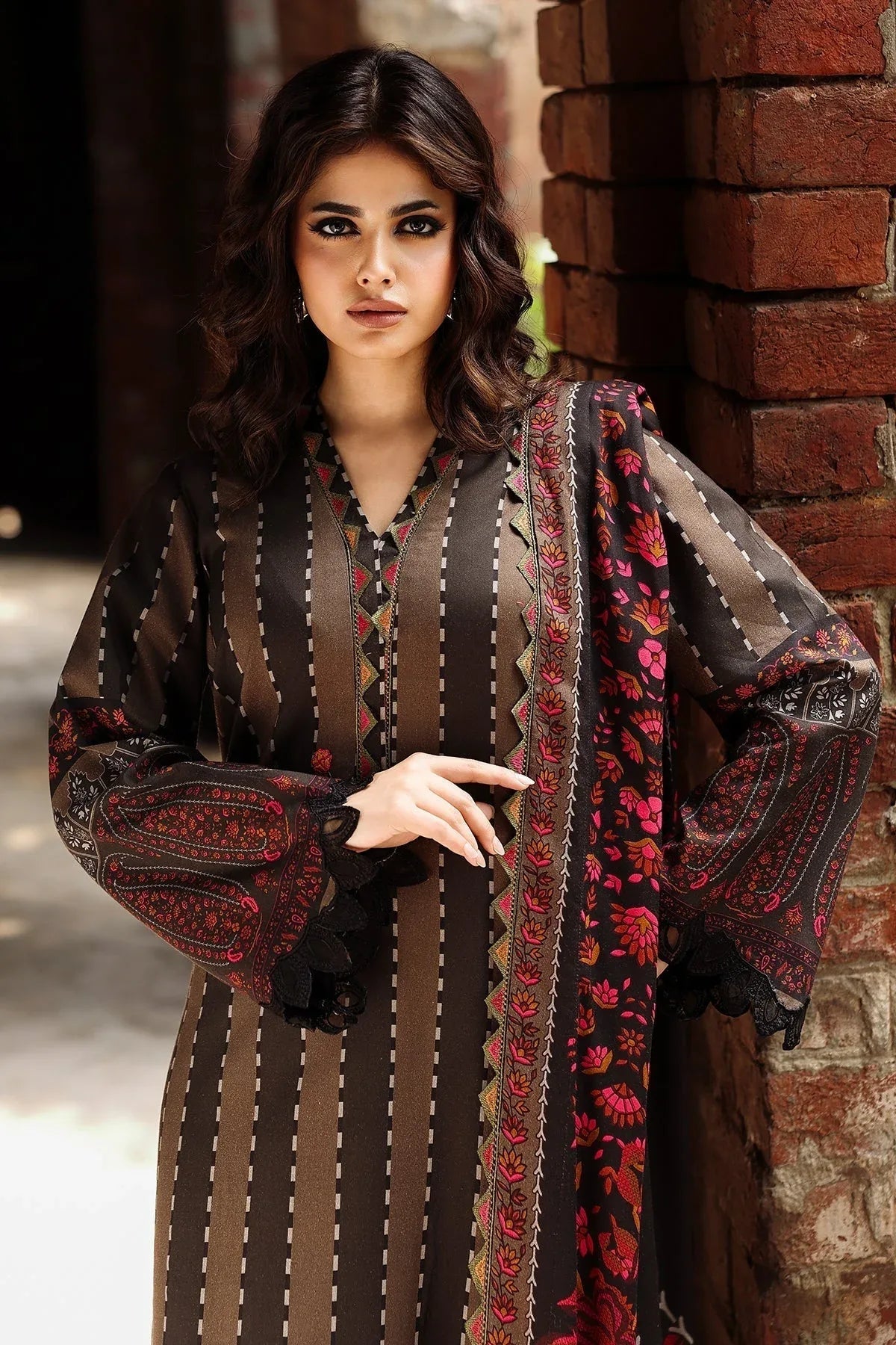 Charizma | Aniq Winter 2025 | ANW6-09 - Aqsa Fabrics