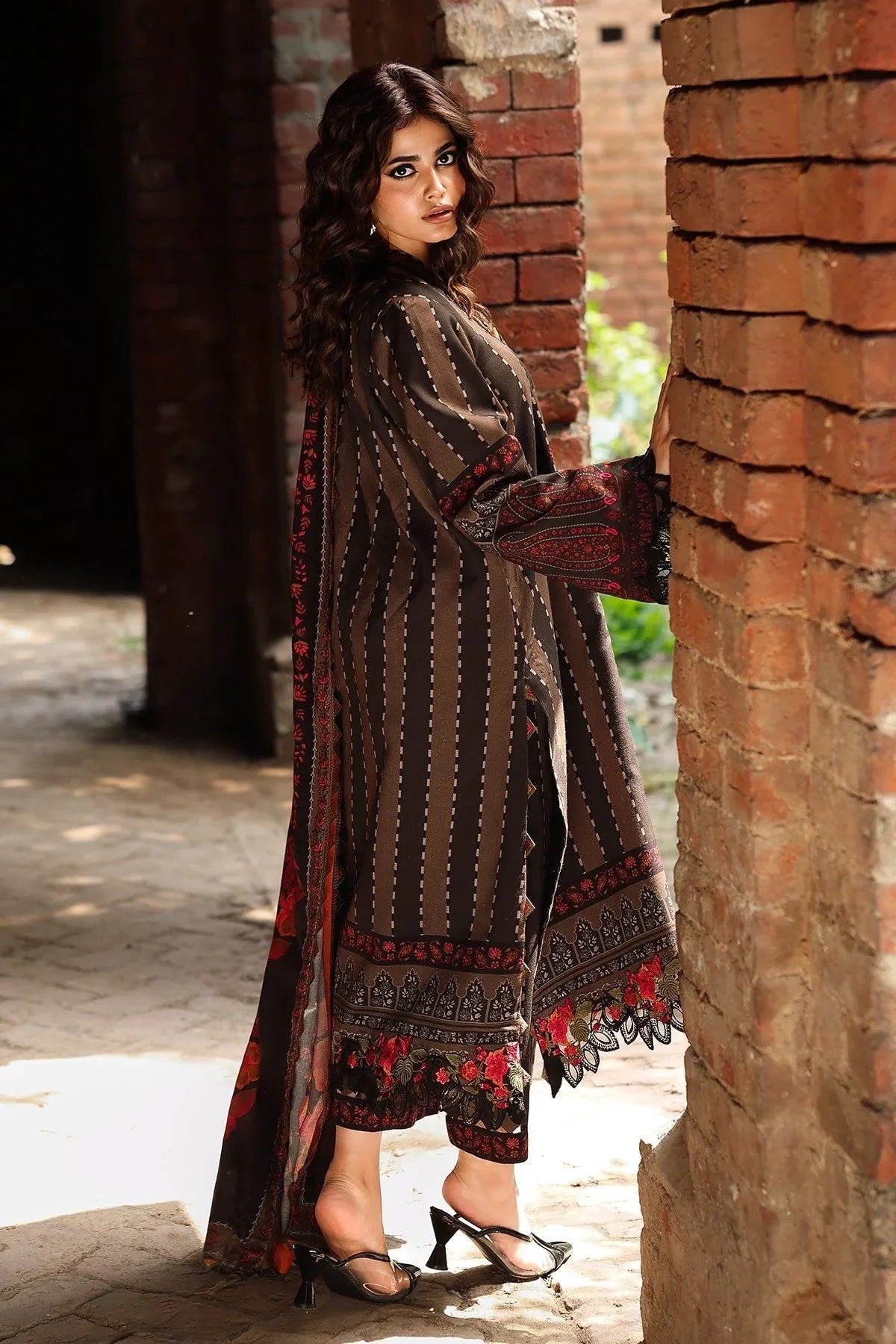 Charizma | Aniq Winter 2025 | ANW6-09 - Aqsa Fabrics