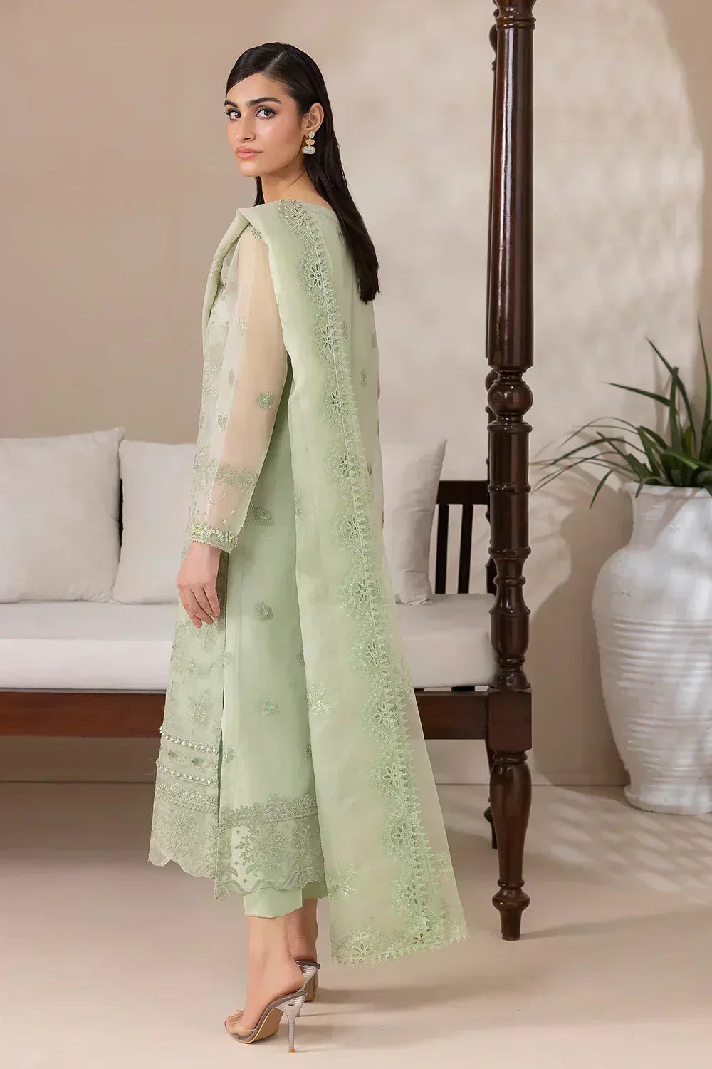 Baroque | Formals Collection | UF-415 - Aqsa Fabrics