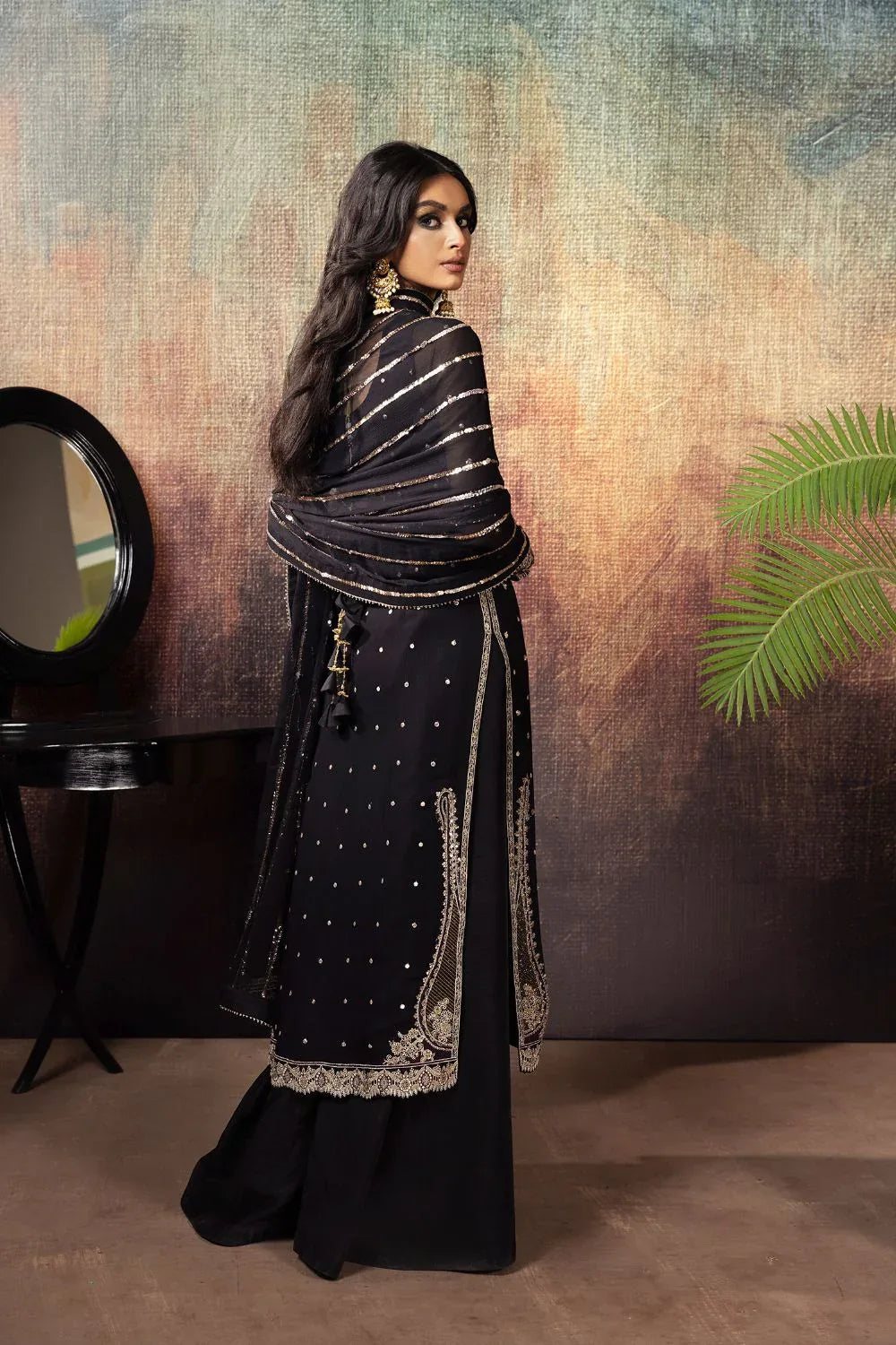 Erum Khan | Begham Jaan Bridal Formals | AABROO - Aqsa Fabrics