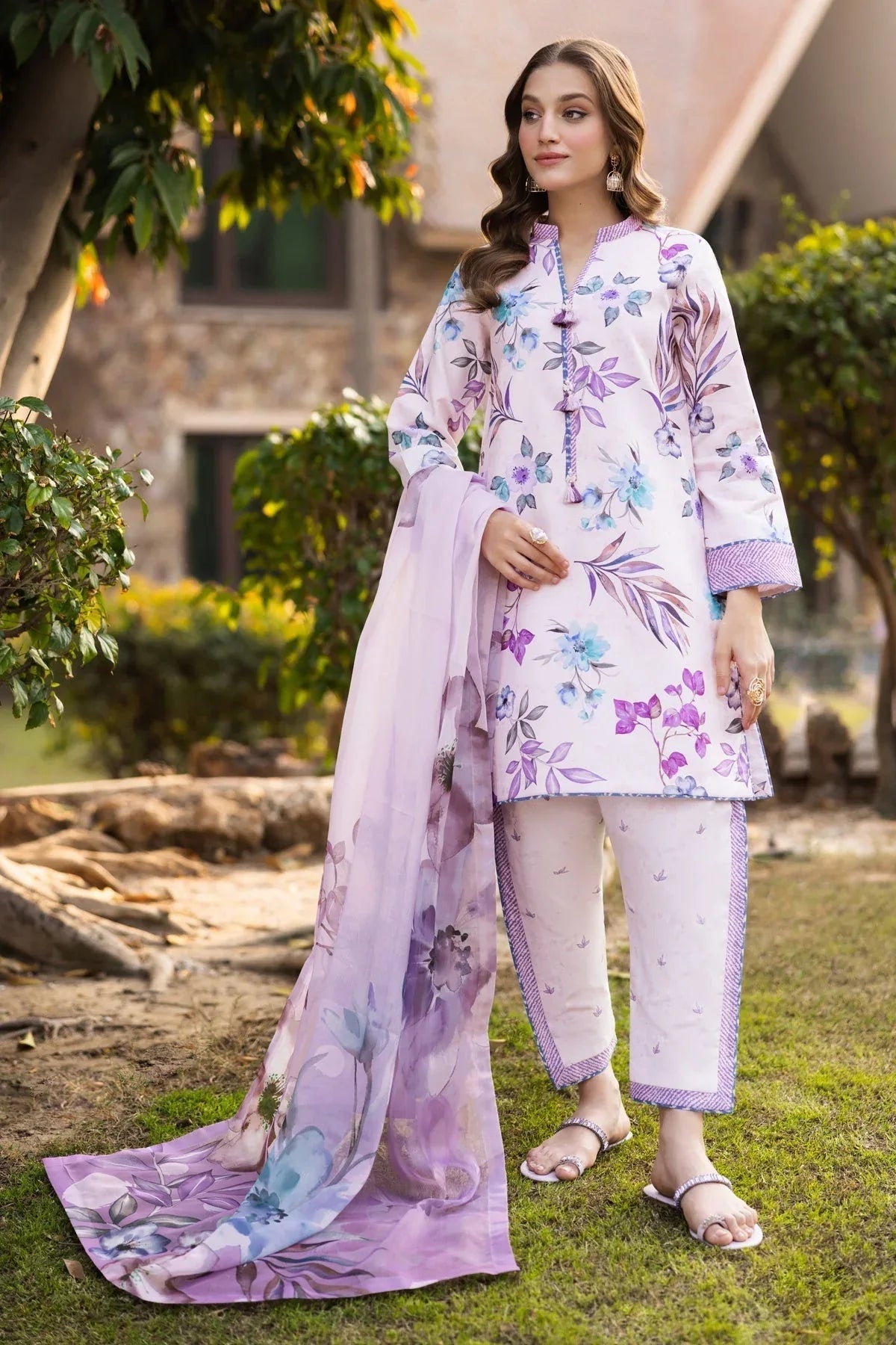 Alizeh | Sheen Lawn Prints 25 | AF-PL-6030-Fero - Aqsa Fabrics